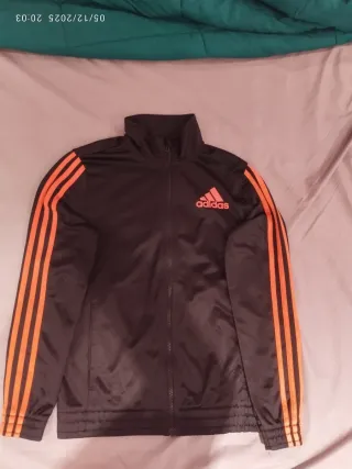 Chaqueta Adidas Negra y Naranja