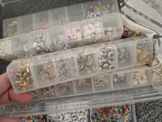 Lote abalorios y complementos bisutería