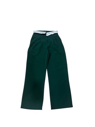 Pantaloni verdi a palazzo