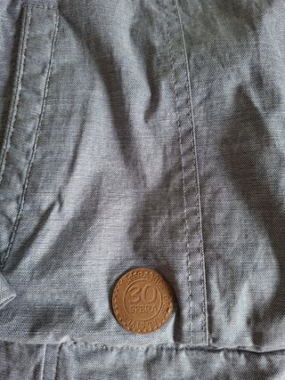 Cazadora Sfera gris con capucha