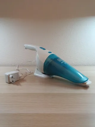 Aspiradora de mano Black+Decker