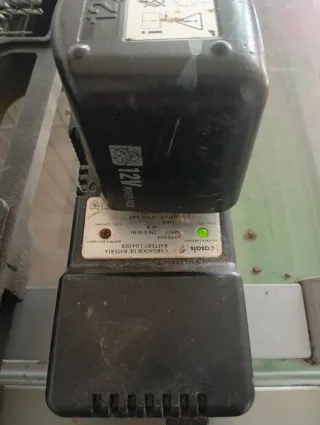 Taladro Inalámbrico y Cargador