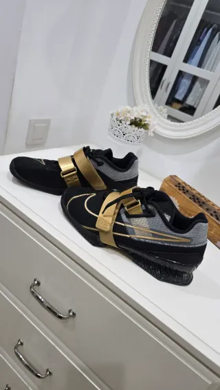 Nike Romaleos 4 Doradas Talla 44.5