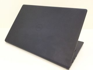 Portátil Dell Vostro 3520 i5 8GB 256GB