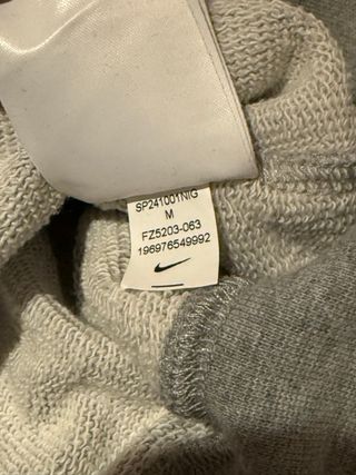 Sudadera Nike Air Max 1 bordado