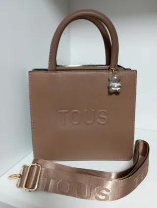 Bolso Tous bandolera marrón y dorado
