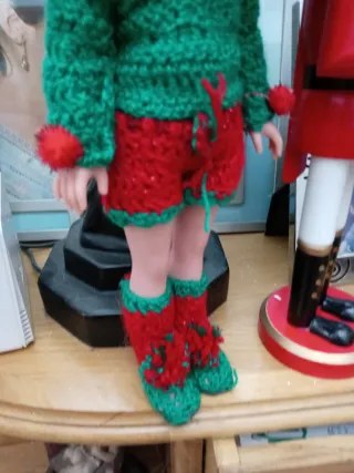 Muñeca Navideña Tejida