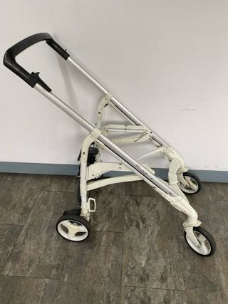 Silla de paseo 3 en 1 marca inglesina Trilogy