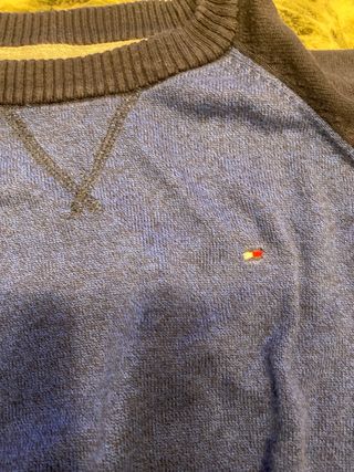 Suéteres de Tommy Hilfiger niño Talla M 12/14.