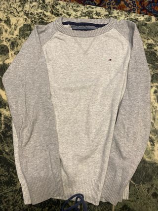 Suéteres de Tommy Hilfiger niño Talla M 12/14.