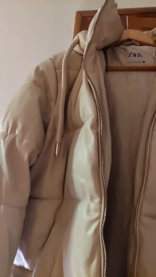 Plumas efecto piel Zara Talla S sin uso