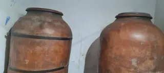 3 Tinajas de vino antiguas de barro