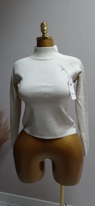 Jersey beige cuello perkins