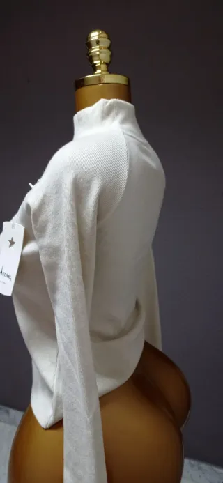 Jersey beige cuello perkins