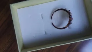 Anillo Oro rosa 585 con Circonitas Moradas blancas