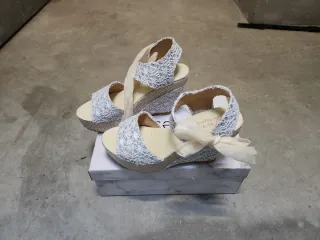 Zapatos de cuña de encaje verano