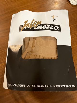 Medias danza Intermezzo avellana talla 10 130-148