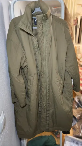 Zara Gabardina Acolchada Verde Oliva