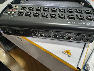BEHRINGER X18 Mezclador Digital