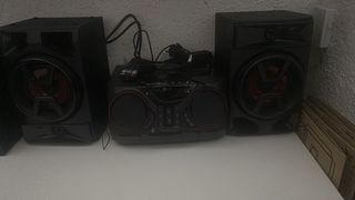 LG Xboom CL43N Mini Sistema 300W