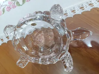 Tortuga de cristal decorativa