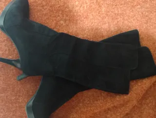 Stivali neri con tacco