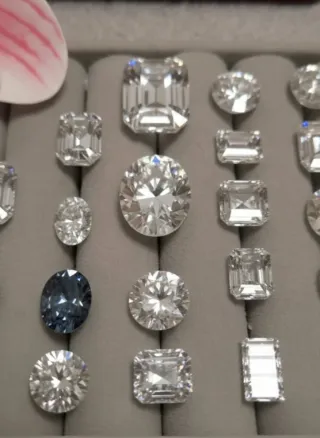 Diamantes naturales - Azul y Blanco