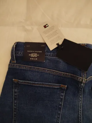 Vaqueros Tommy Hilfiger W33-L30 Slim fit.