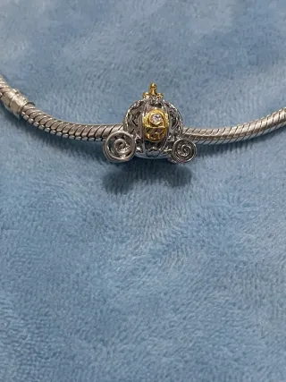 Charm Carroza Disney