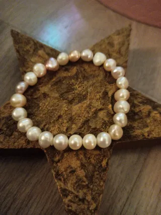 Pulsera de perlas rosas y blancas