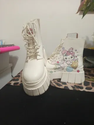 Botas Hello Kitty Plataforma Blancas