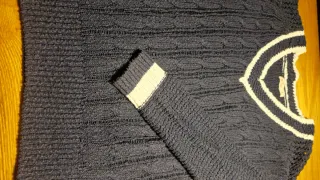 Jersey Hollister Azul y Blanco Talla M.