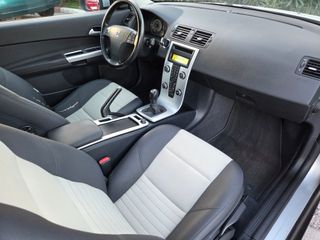 Volvo C30 2.0 D4 177cv. 122.060km año2010