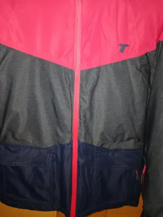 Abrigo de montaña Ternua Talla M de mujer.