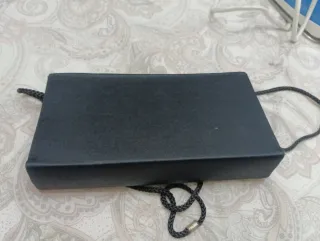 Bolso de vestir negro con pedrería