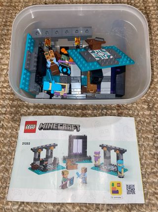 LEGO Minecraft Set 21252