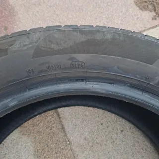 Neumaticos 215/55/17