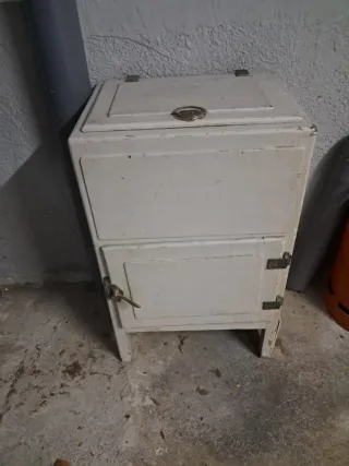 Antigua nevera de hielo