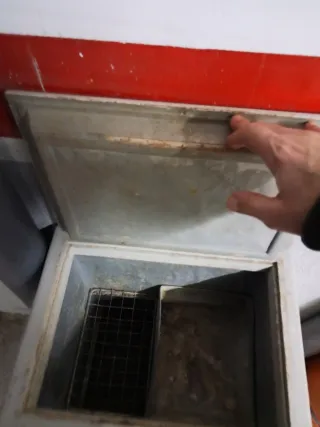 Antigua nevera de hielo