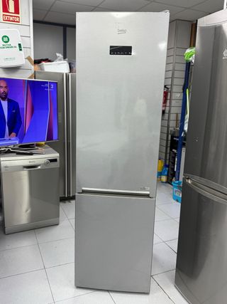 Nevera Beko 2m No Frost Inox