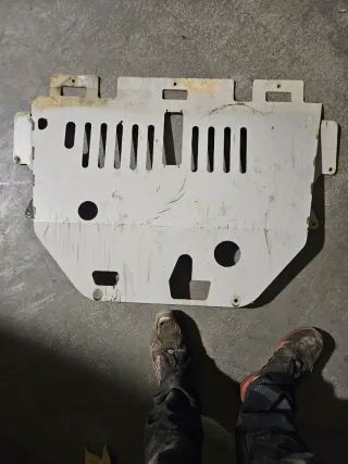 Cubre Carter Metálico