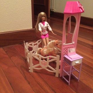 Barbie veterinaria