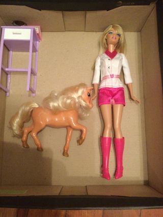 Barbie veterinaria