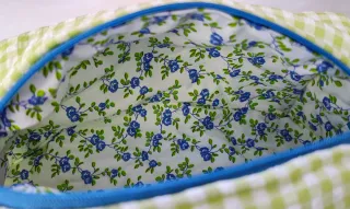 Neceser acolchado Vichy de color verde