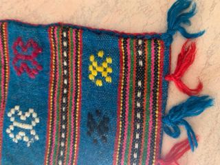 Borsa a tracolla tessuta a mano con motivi decori