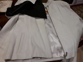 Cazadora Piel con Capucha