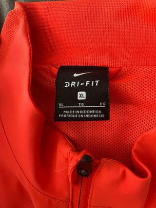 Chaqueta FC Barcelona Nike Vintage Naranja, XL.