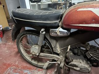 Derbi Antorcha Tri Campeona (sin papeles) arranca