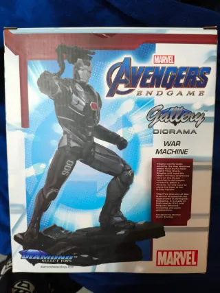 Figura War Machine Gallery Diorama (Avengers)