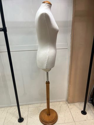 Maniquí profesional adulta/o
